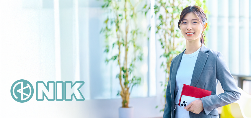 女性スタッフ（NIK）
